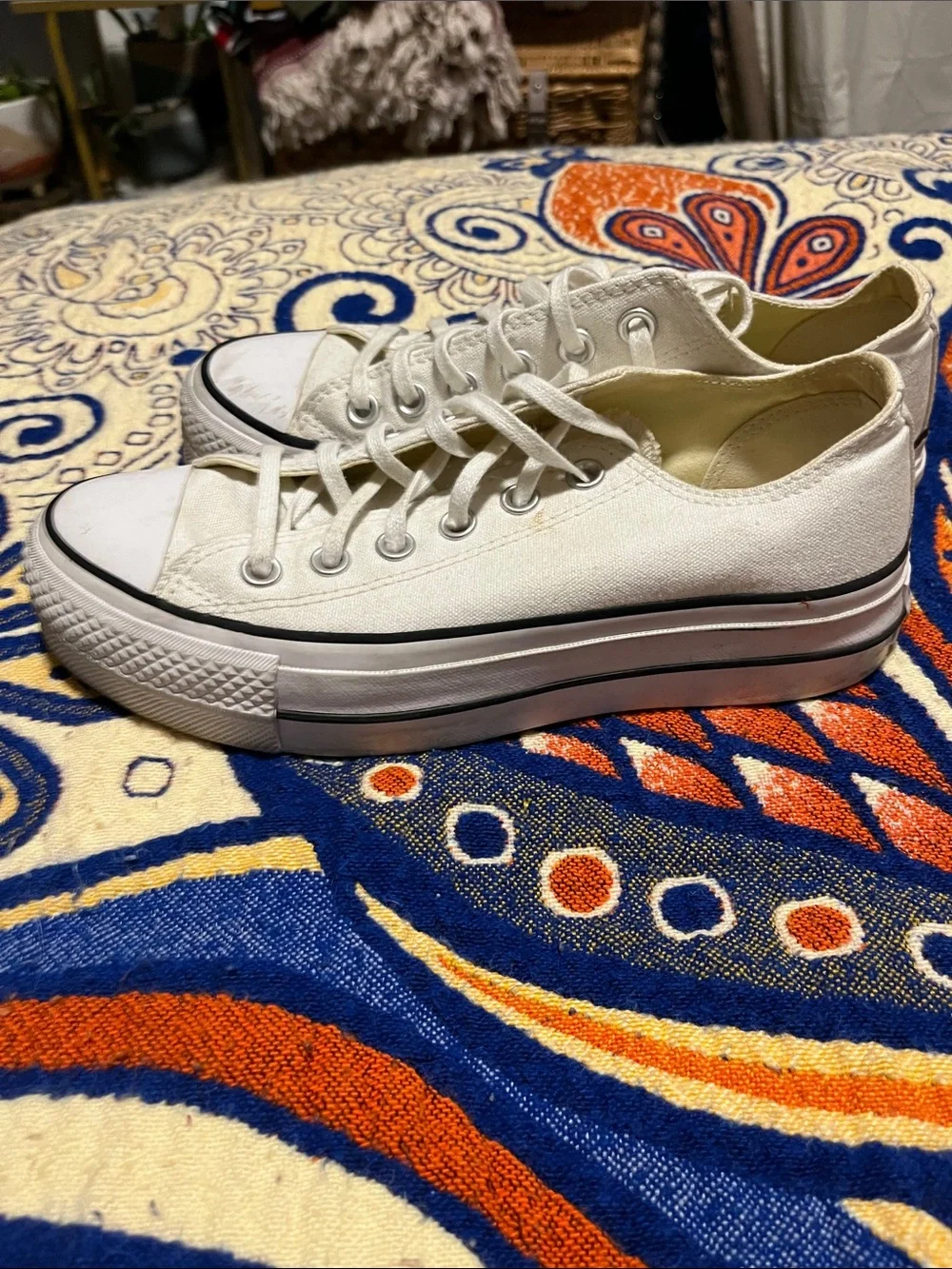 Converse White Low-Top platform Canvas Sneakers - Picture 2 of 5